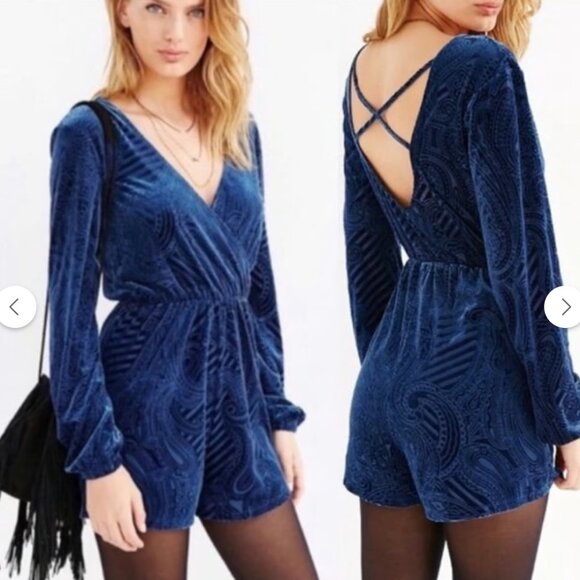 Ecote Anthropologie Burned Velvet Romper Womens Size Medium Blue Boho Chic New - Picture 2 of 6